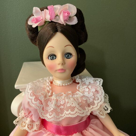 Effanbee Through the Years with Gigi 11" Femme Fatale 1851 #1264 (198x) EUC - Picture 2 of 5